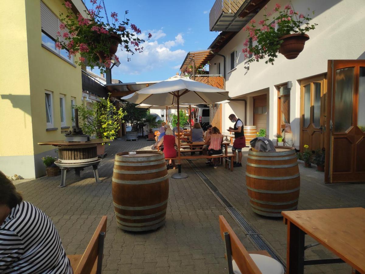 Weingut & Strausswirtschaft Vogel Appartement Vogtsburg Buitenkant foto