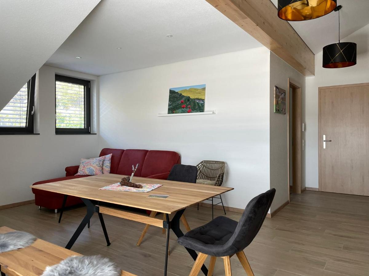 Weingut & Strausswirtschaft Vogel Appartement Vogtsburg Buitenkant foto