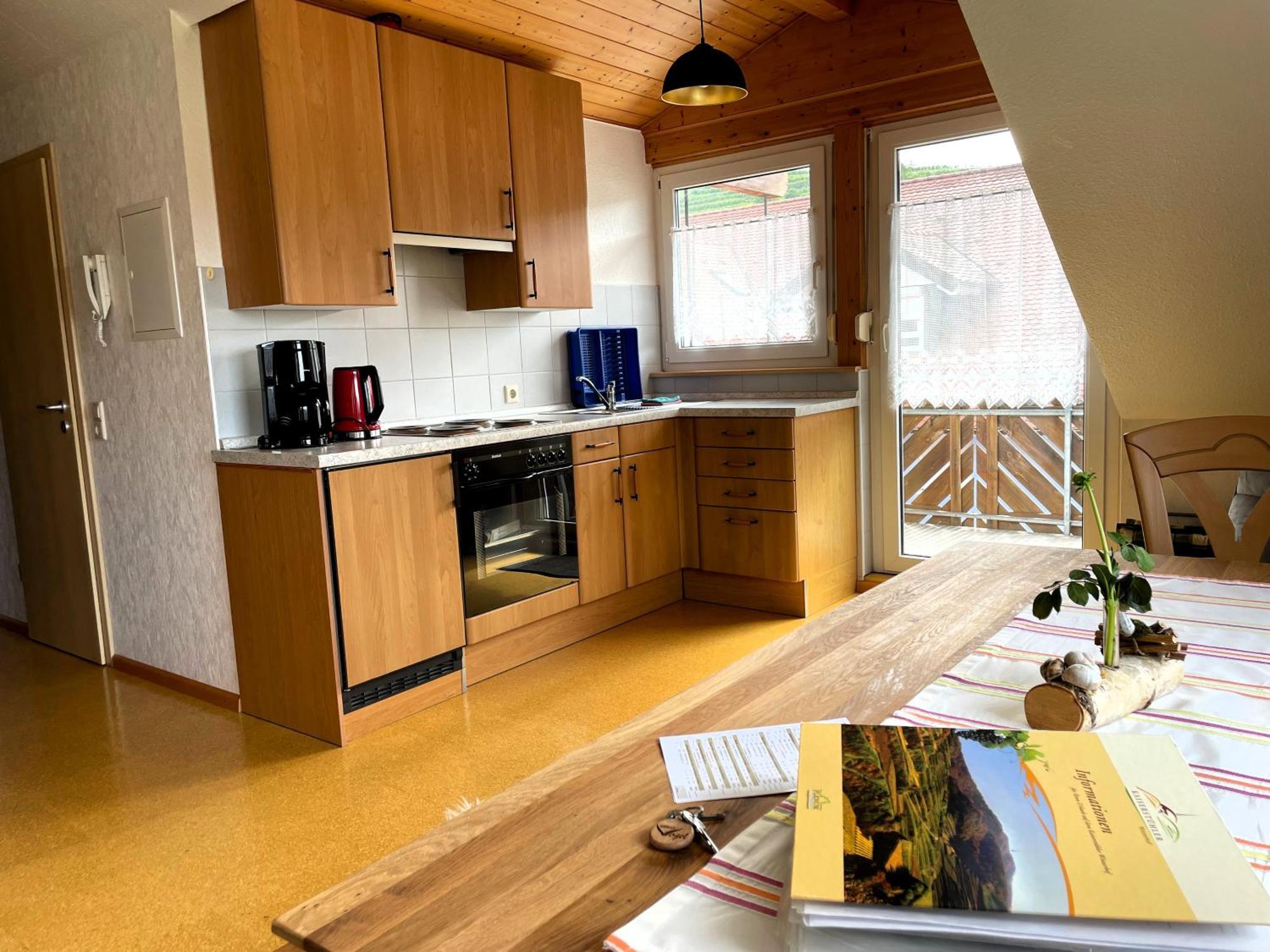 Weingut & Strausswirtschaft Vogel Appartement Vogtsburg Buitenkant foto
