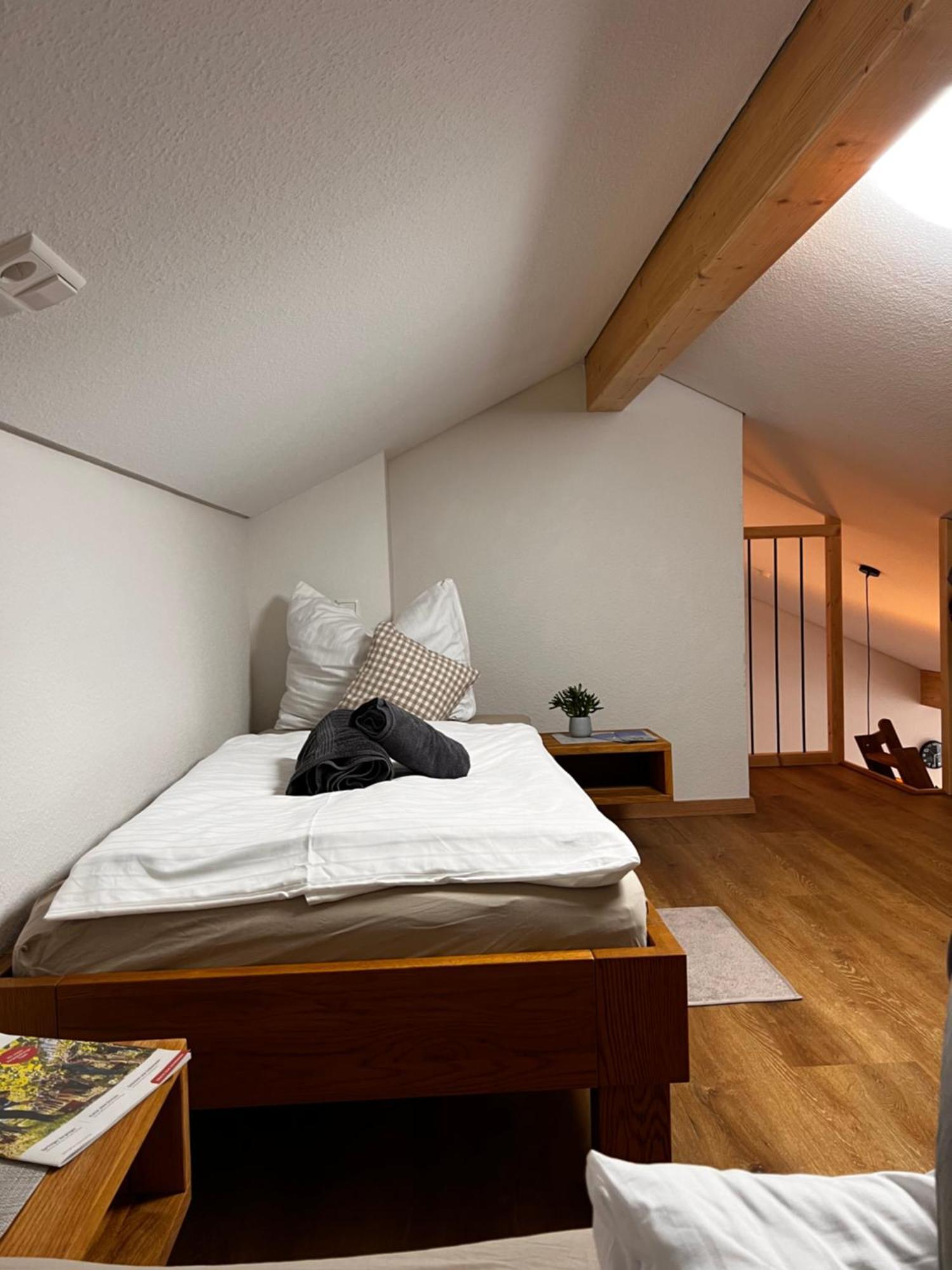 Weingut & Strausswirtschaft Vogel Appartement Vogtsburg Buitenkant foto